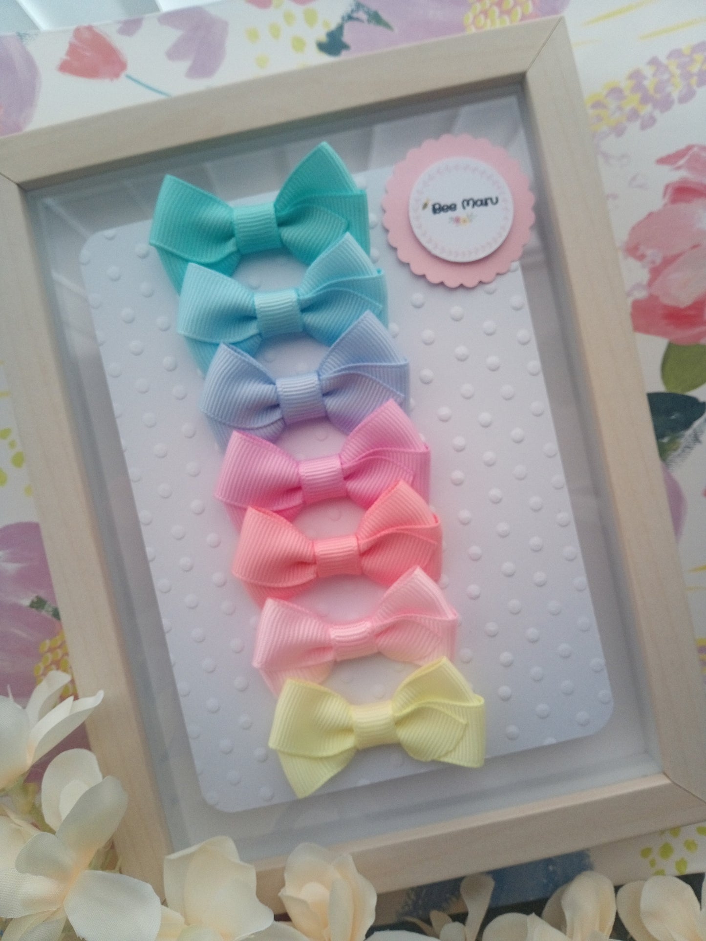 Small hair clips for babies and toddlers